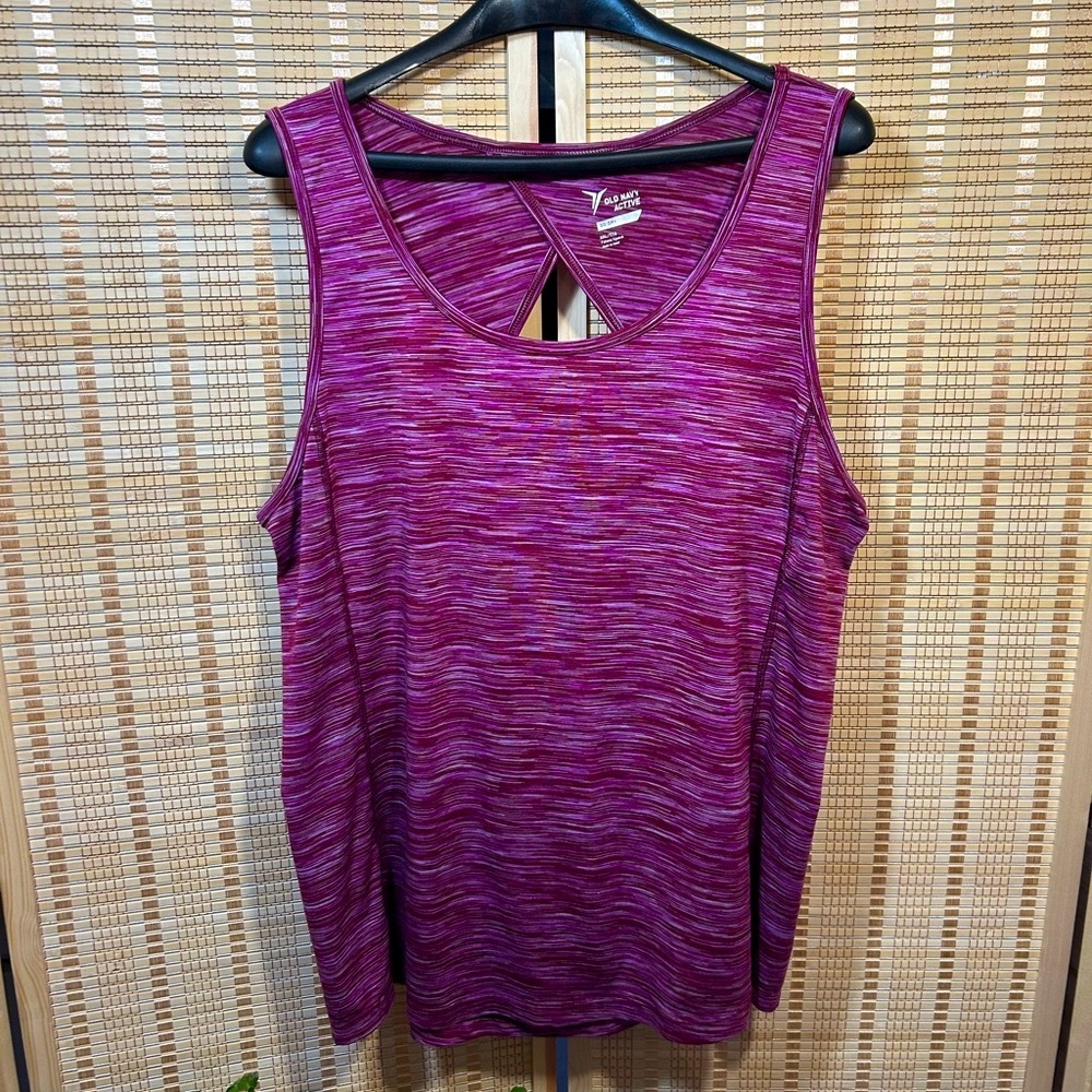 Old Navy Active Tank - Picture 6 of 6